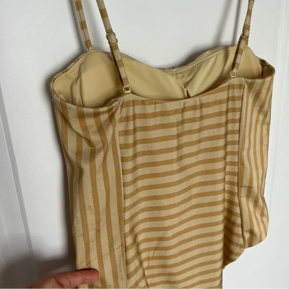 tigerlily verena sloane one piece swimsuit size L - Picture 7 of 15